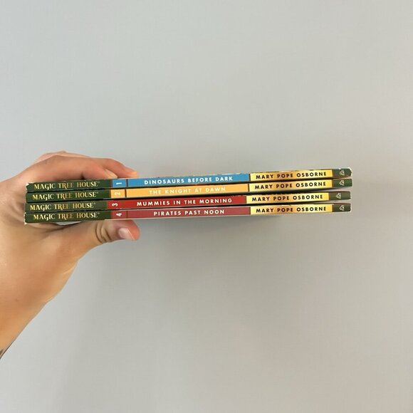 Magic Tree House Boxed Set, Books 1-4: - Paperback, by Mary Pope Osborne - Great - Picture 4 of 8
